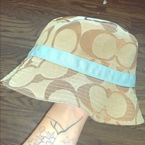 Coach Bucket hat
